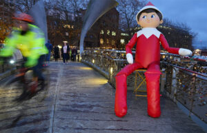 Giant Elf on the Shelf returns to city centre The Elf on the Shelf at Pero's Bridge last year